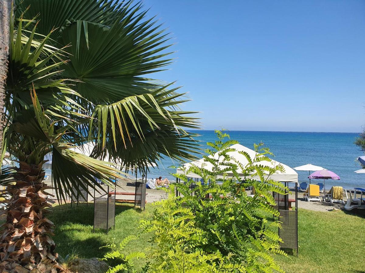 Andreas & Melanie Beach Hotel Governor's Beach Esterno foto